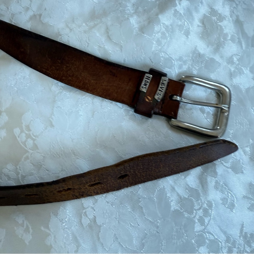 Levi's Mens Leather Belt with Silver Buckle